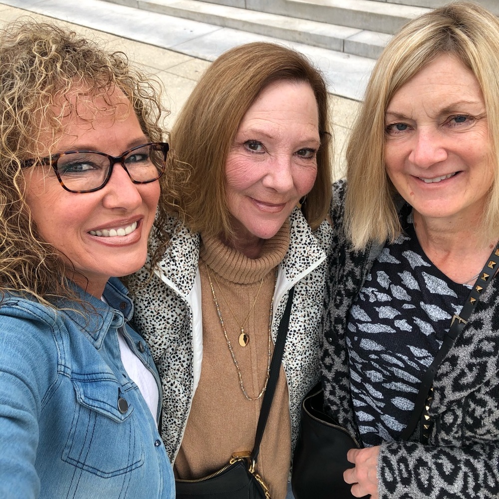 Meet your Posher, Tia